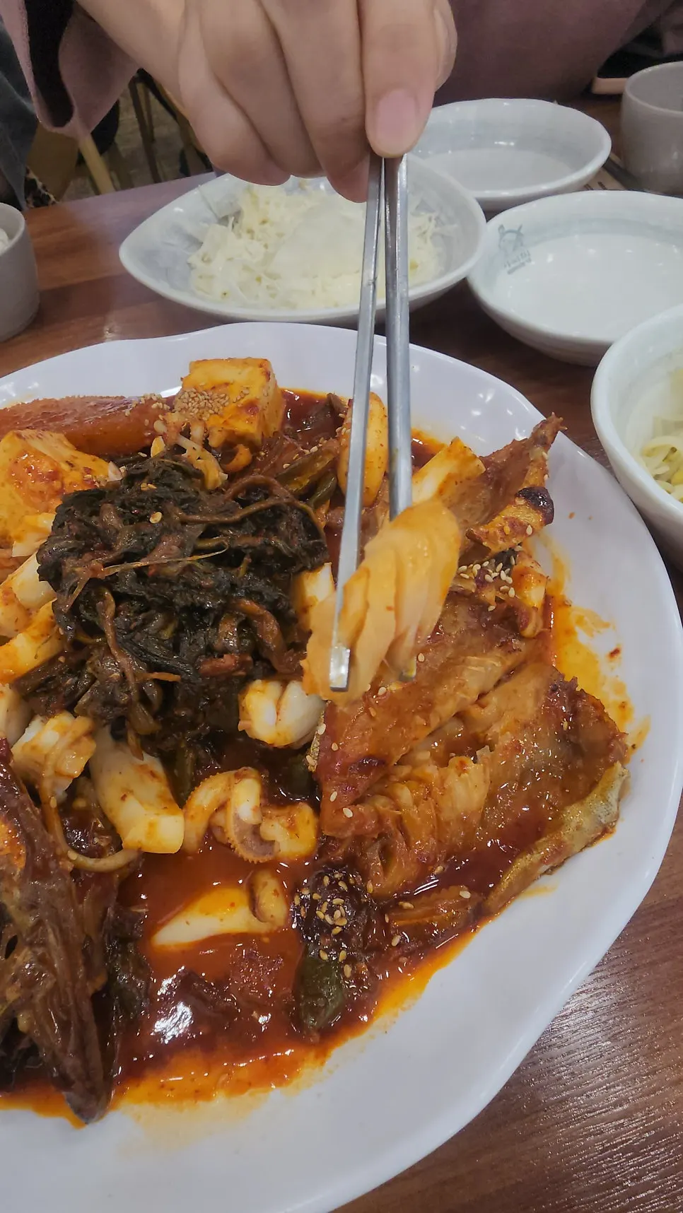 코다리찜에 추가한 갑오징어 한 마리