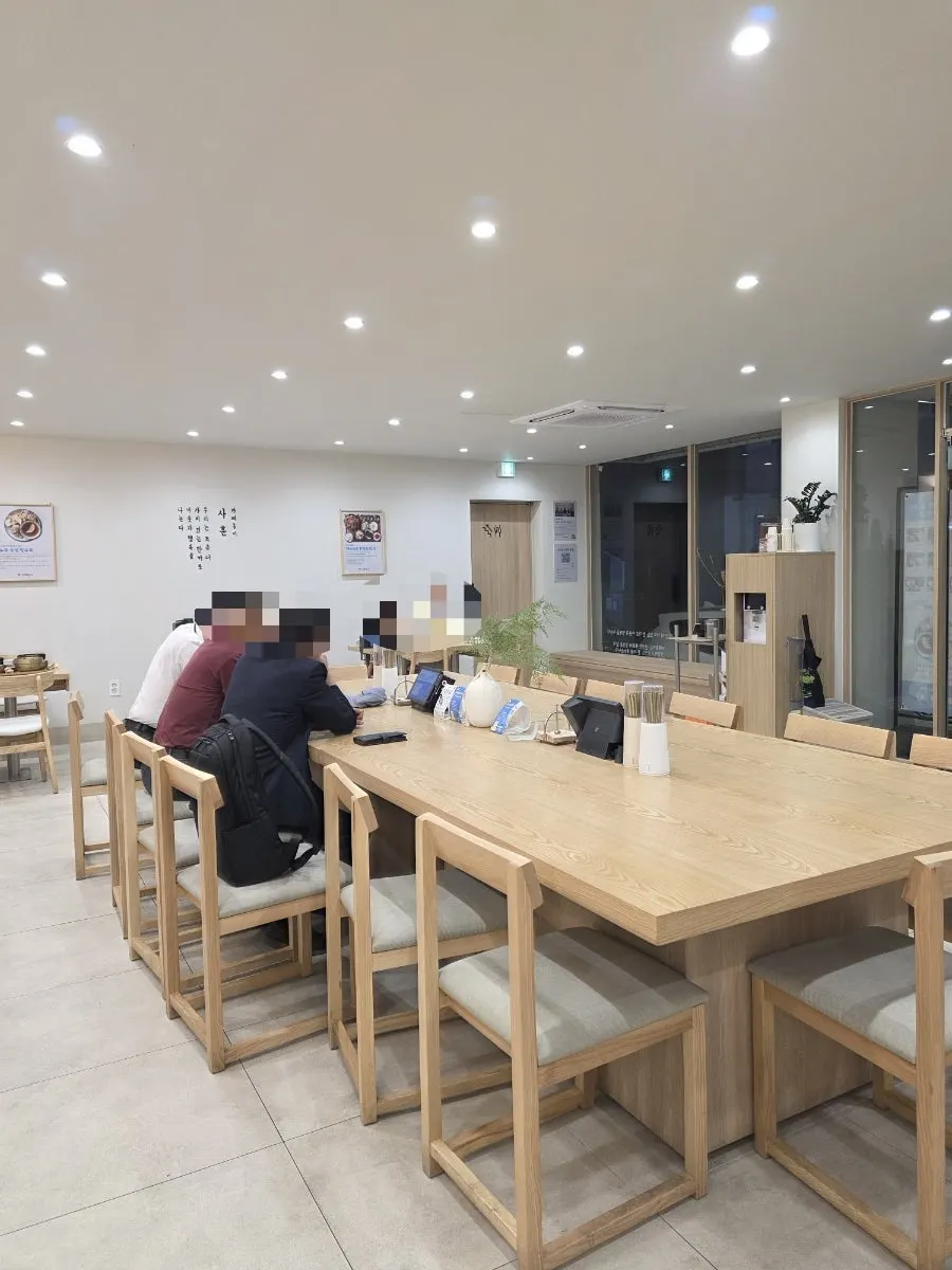 Spacious dining-room seating at Cafe Dongi