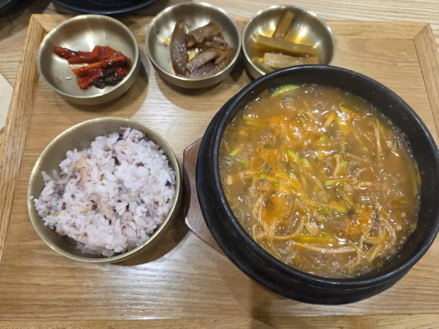 Doenjang-jjigae with tofu and enoki mushrooms