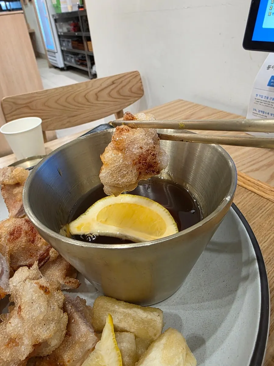 Moist meat and chewy tangsuyuk