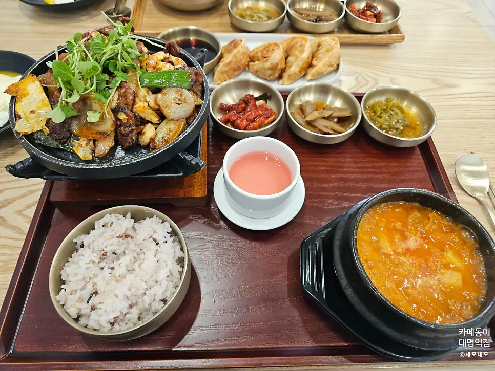 Full grilled spicy pork set meal