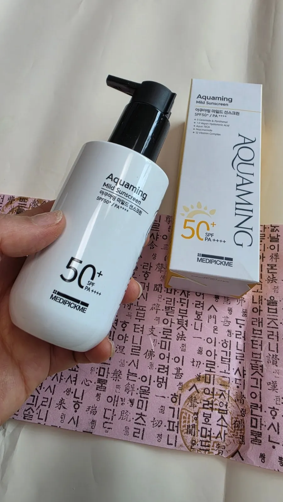Product shot of hydrating sunscreen MEDIPICKME Aquaming Mild Sunscreen