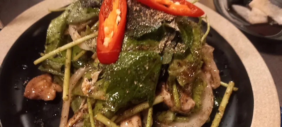 아리계곡 강남역점 테이블 전경