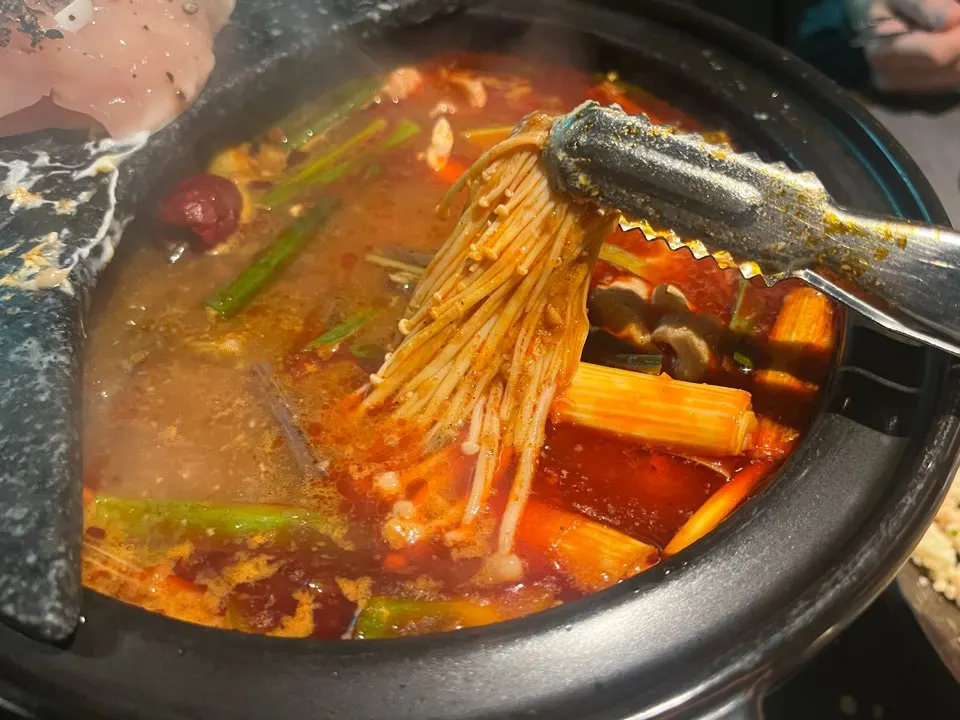 Glass noodles fished out from the bottom of the pot