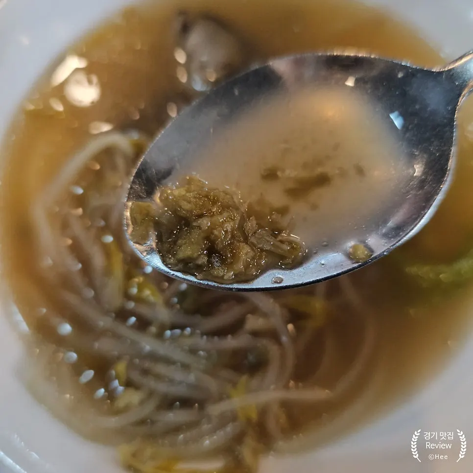 Adding paste into the hot pot broth