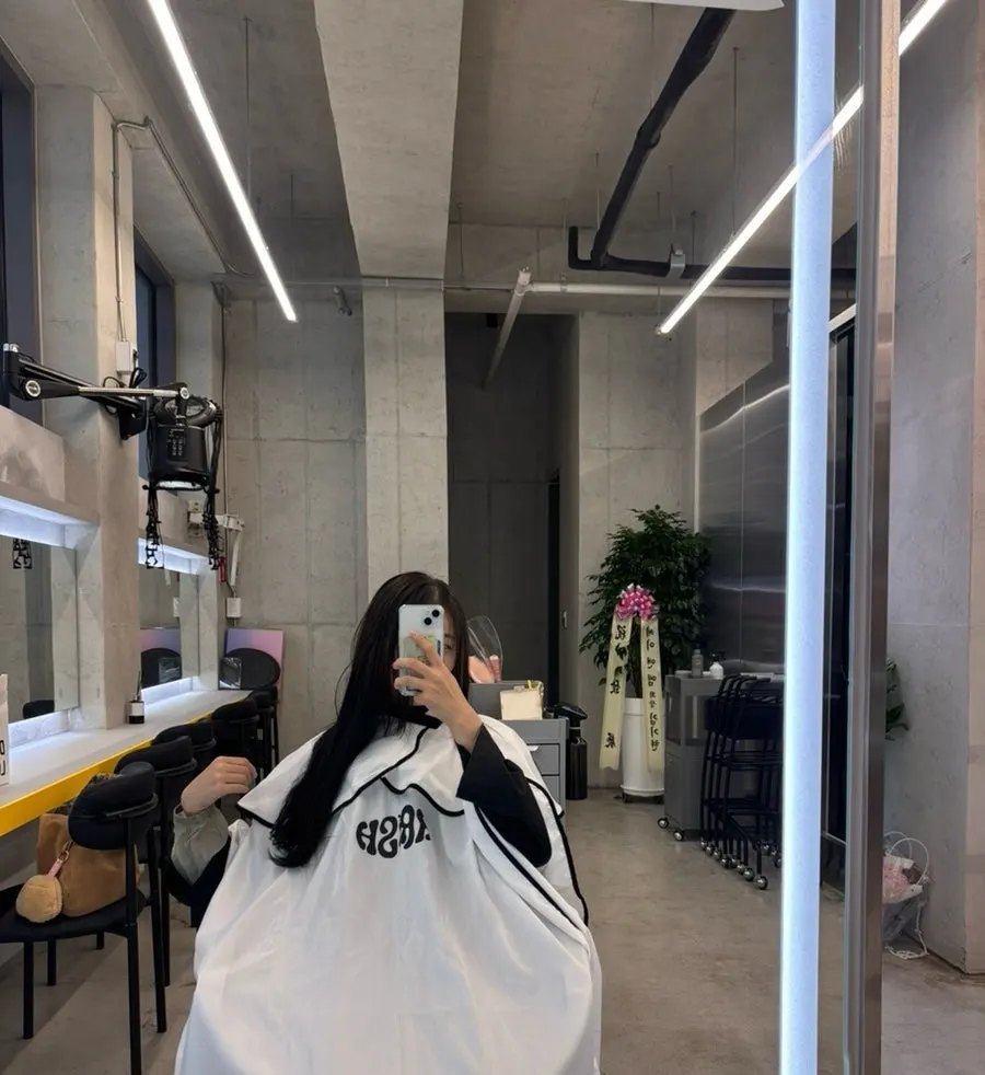 Cutting off about 5cm of hair