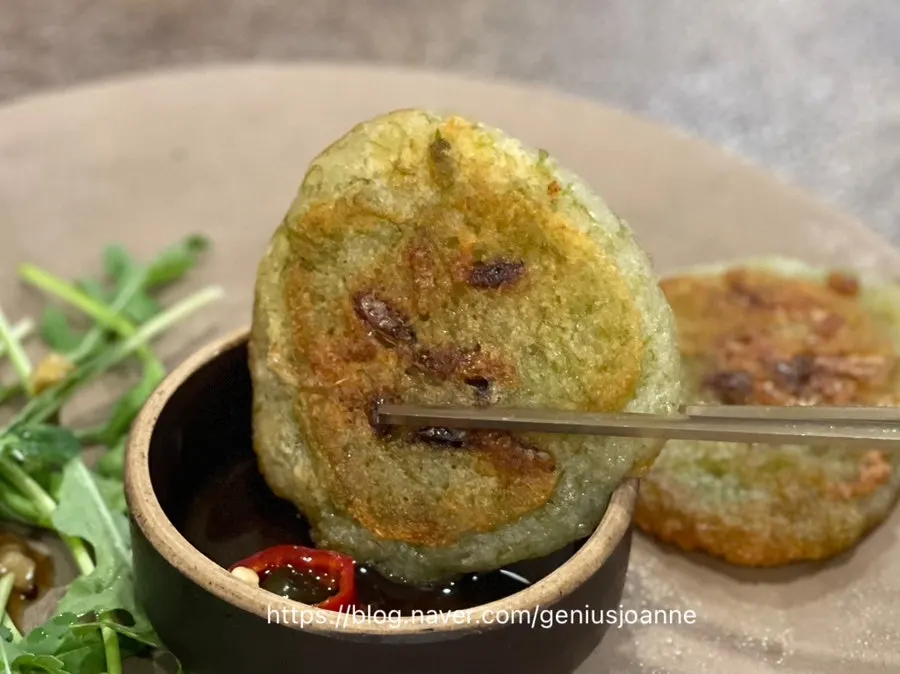 Potato pancake with seaweed