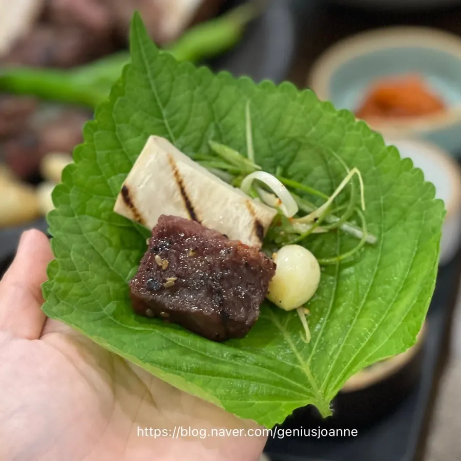 A seokgalbi ssam wrap combination
