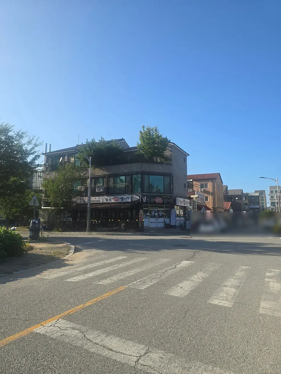 Exterior of Ilpum Chamsut Galbi in Dunpo, Asan
