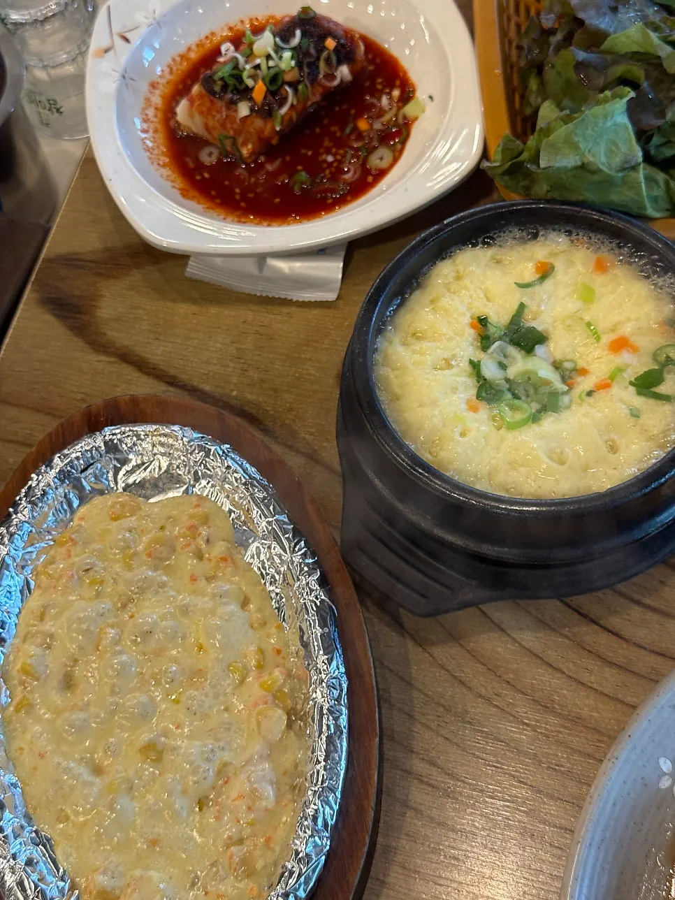 참숯 불판에 올라간 돼지갈비