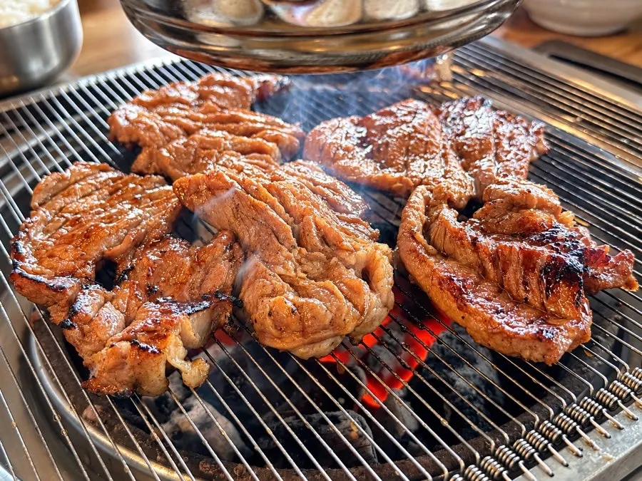 일품참숯갈비 돼지갈비 상차림 컷