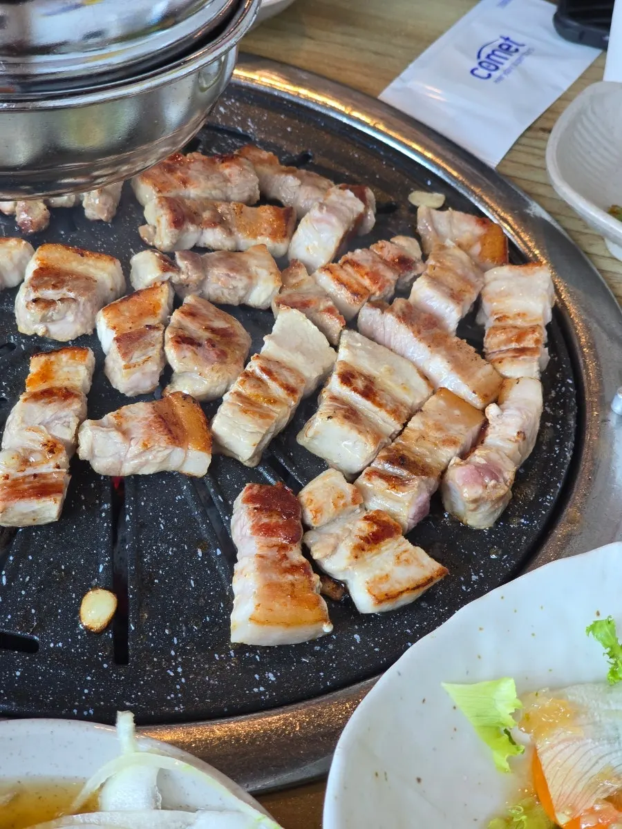 Remaining pork belly and corn cheese on the grill