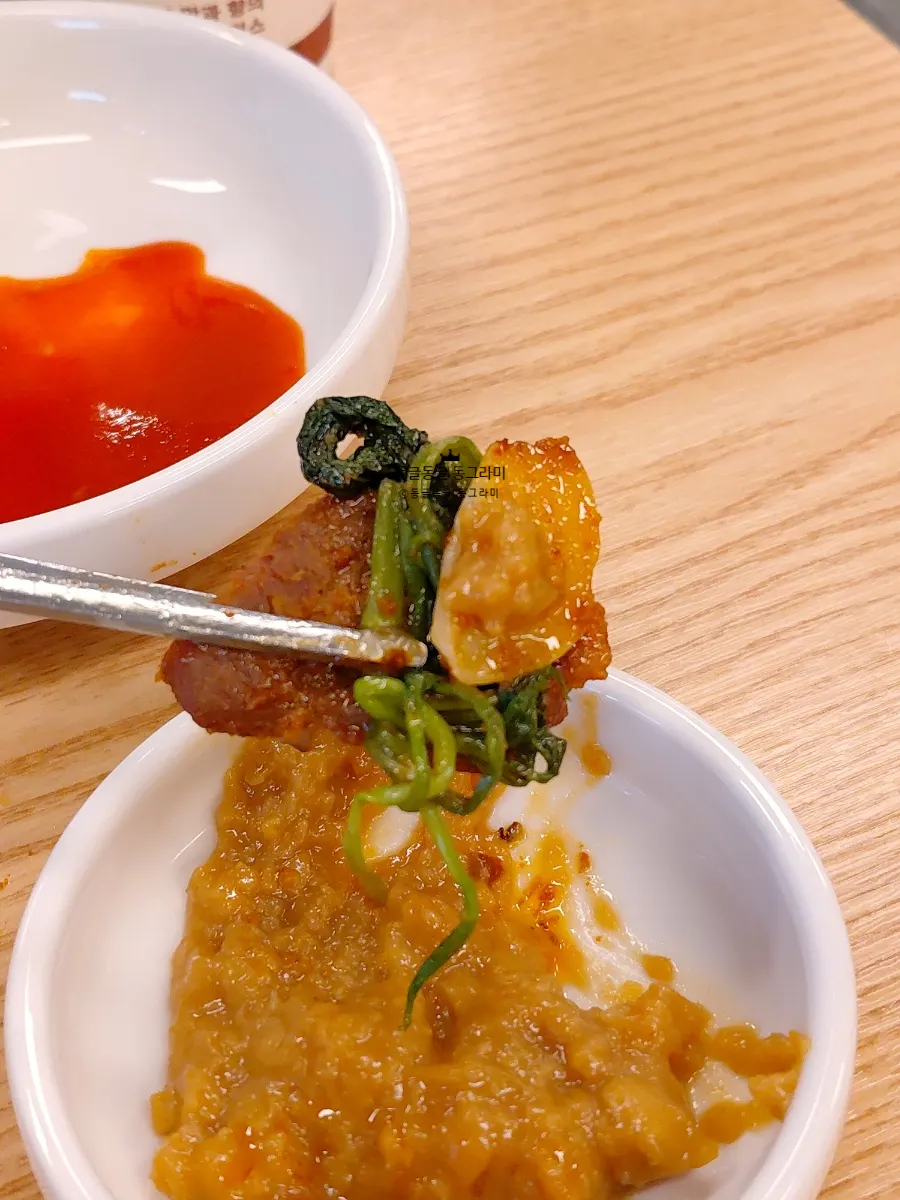 Duck jumulleok wrapped in vegetables
