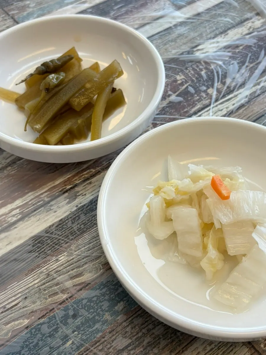 Basic side dishes set out after ordering