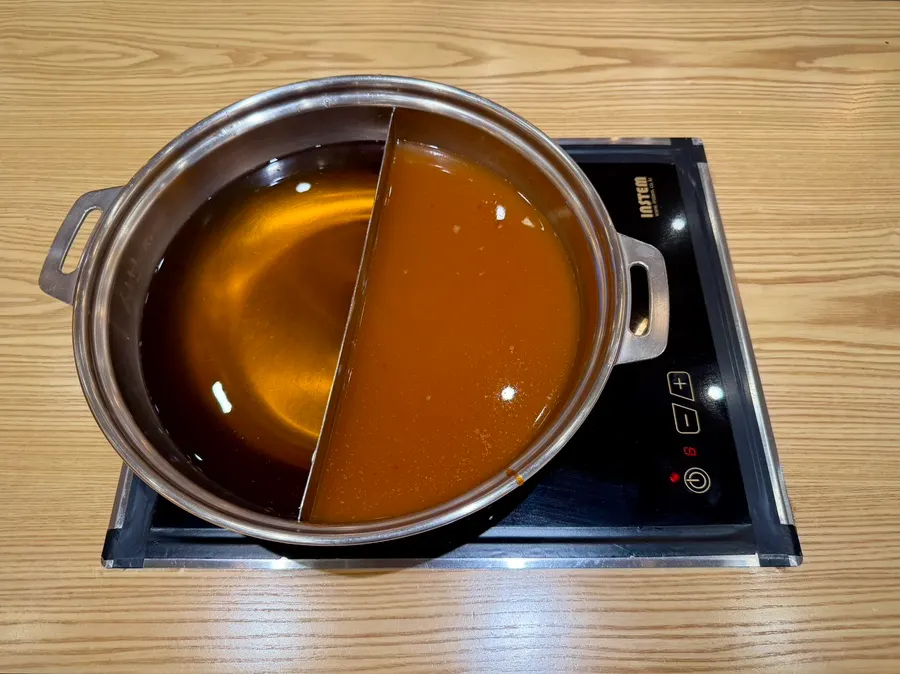 Choice of katsuobushi and spicy broths