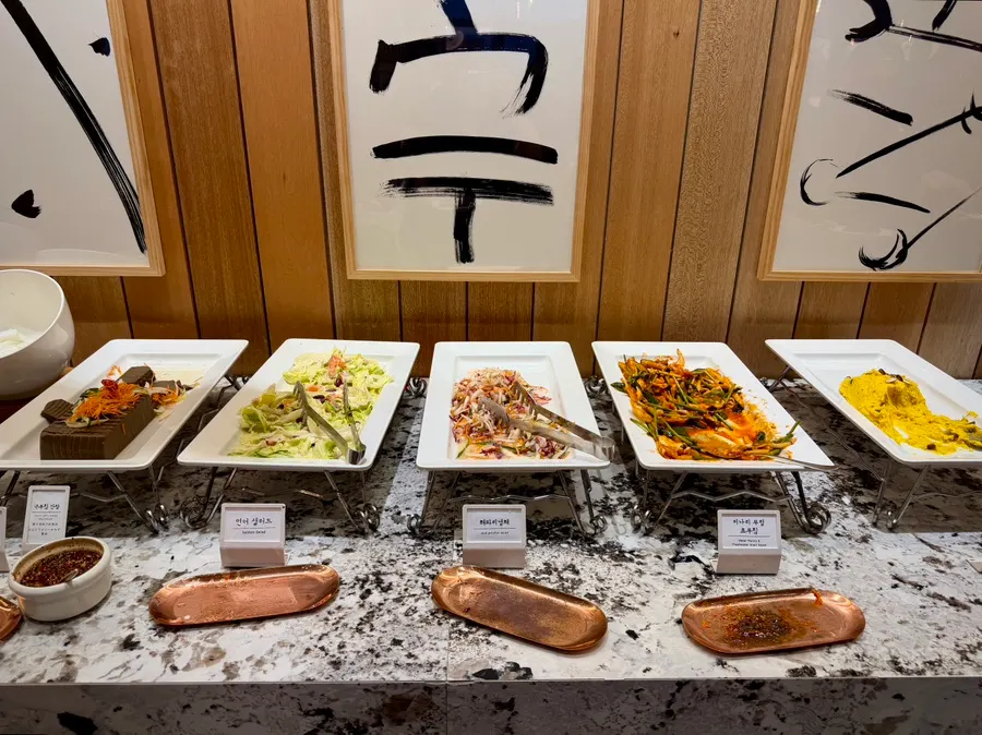 Unlimited shabu-shabu meat selection