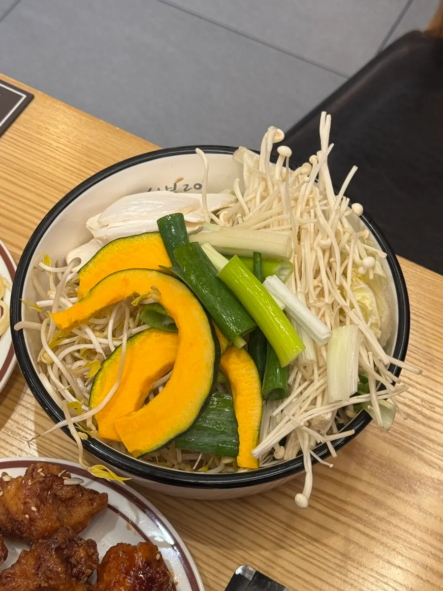 Draft beer served with shabu-shabu