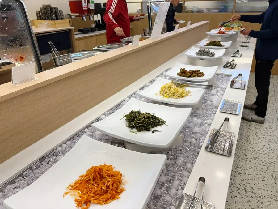 Side dish corner at the self-serve bar
