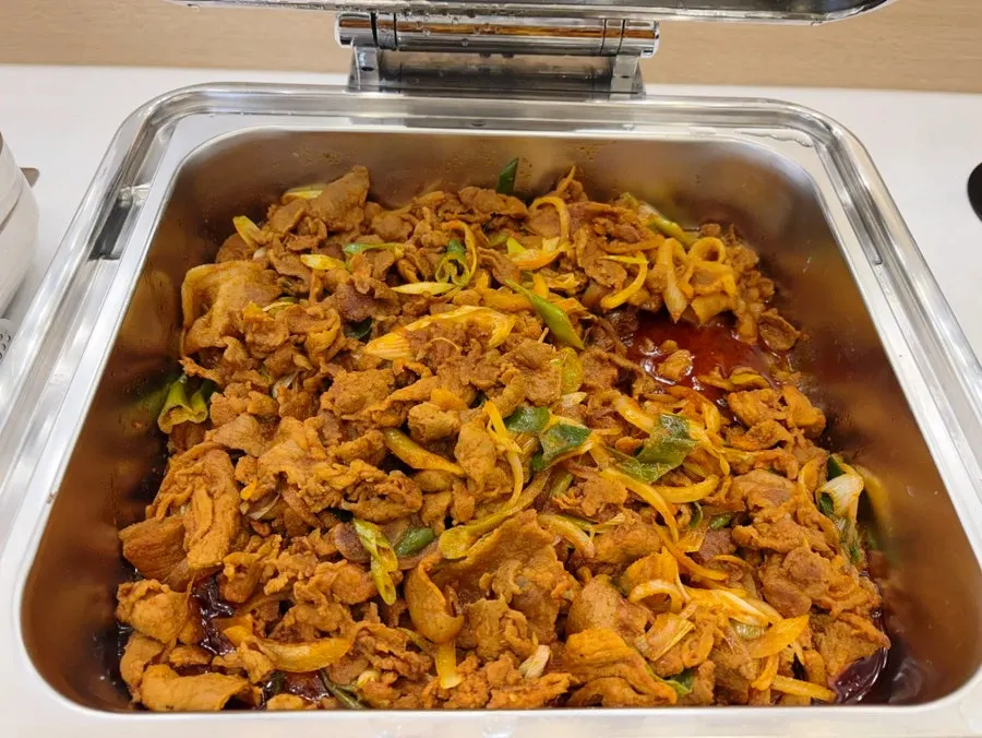 Display of side dishes at the self-serve bar