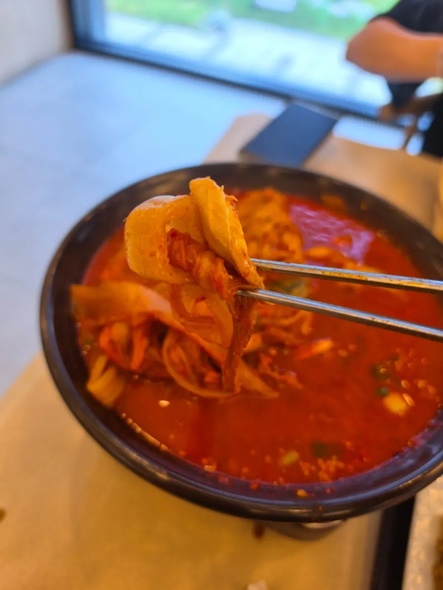 묵은지와 함께 조린 고등어찜 클로즈업