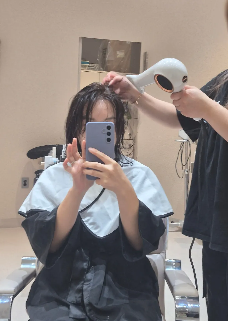 염색 후 드라이 손질 과정