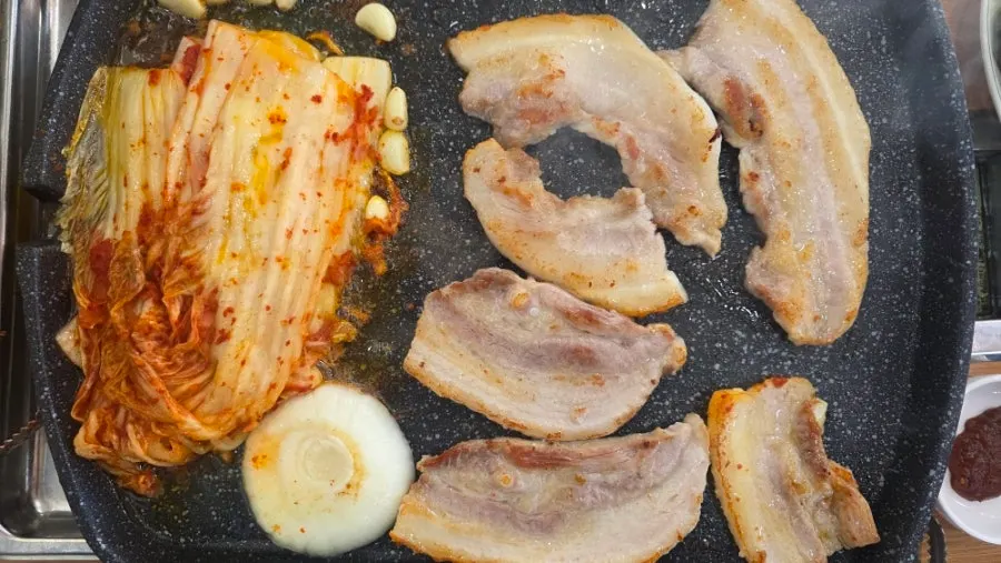 Thick samgyeopsal with a smoky char