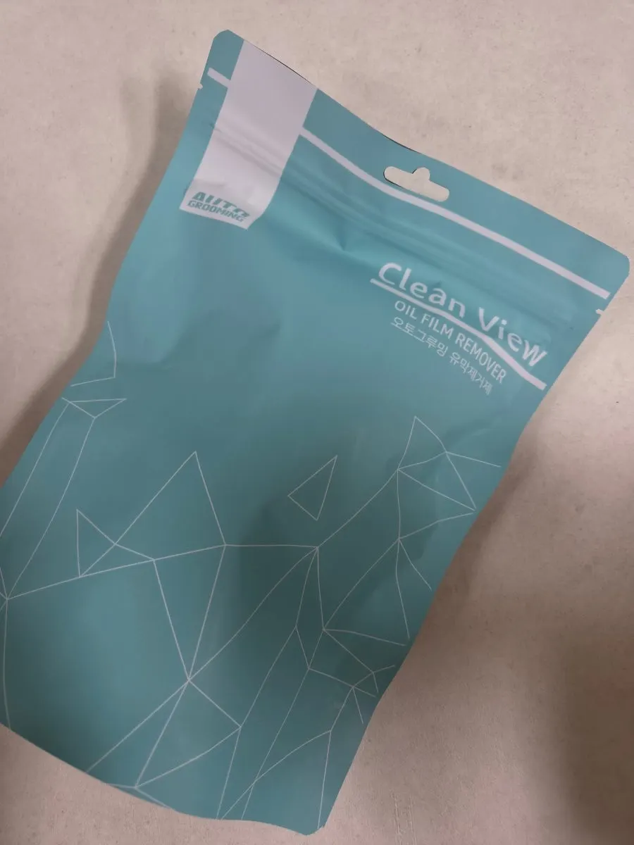 욕실 유리 청소에 활용한 클린뷰 유막제거제