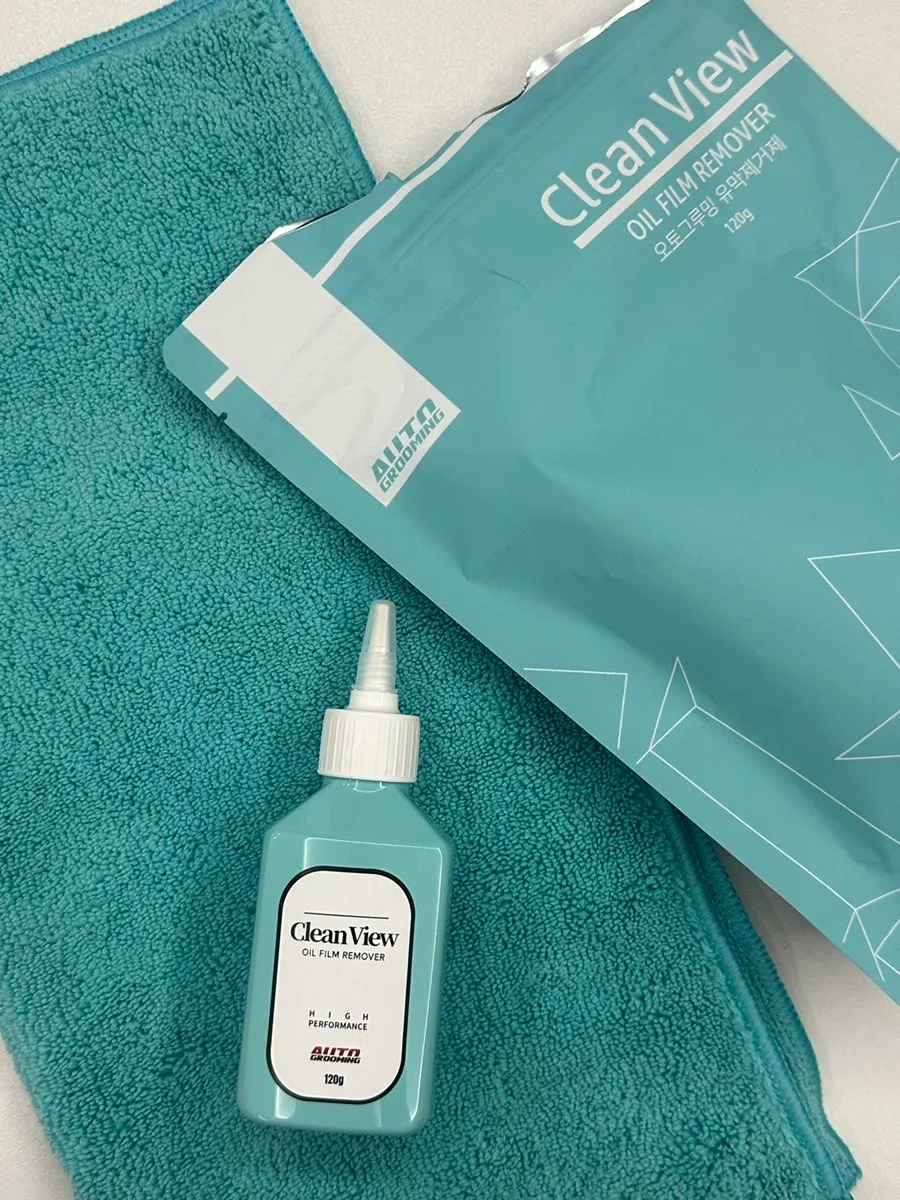 CleanView oil-film remover set with dedicated towel included