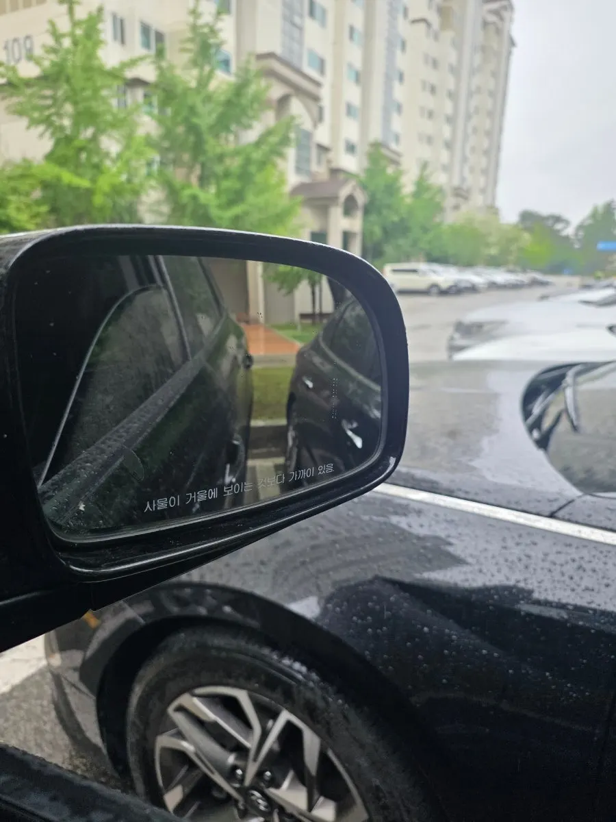 클린뷰 유막제거제를 사용해본 차량 유리