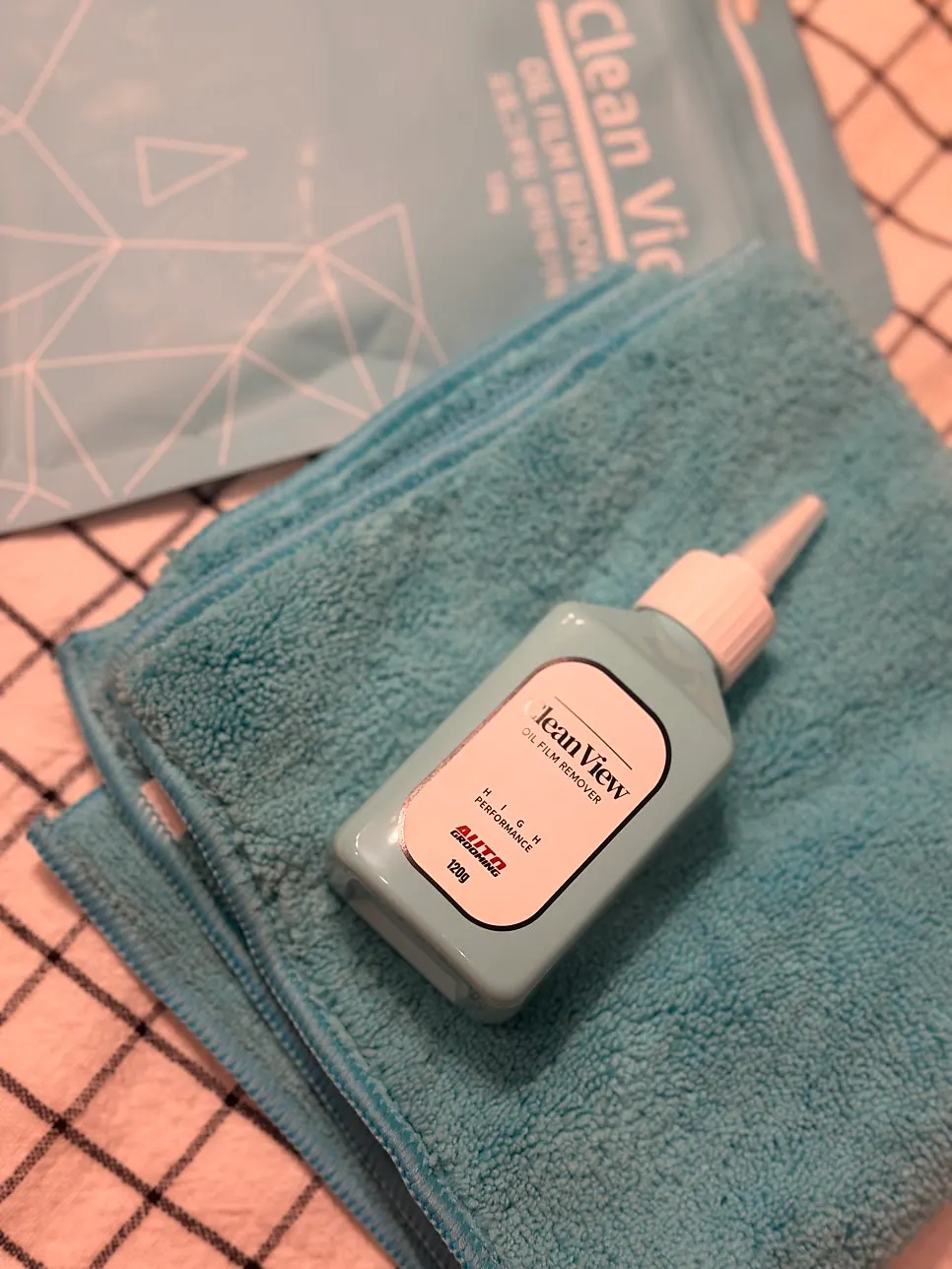 Clean View product and towel used for glass care