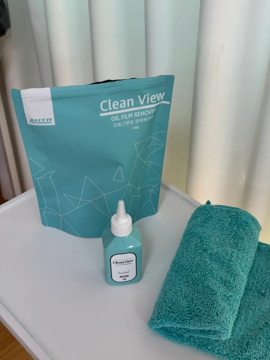 AutoGrooming Clean View oil-film remover for self-maintaining car glass