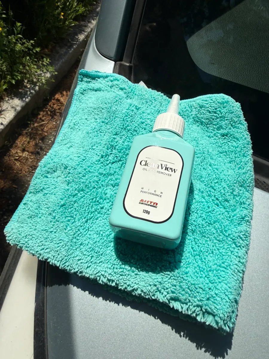 Clean View product used for solo car glass care