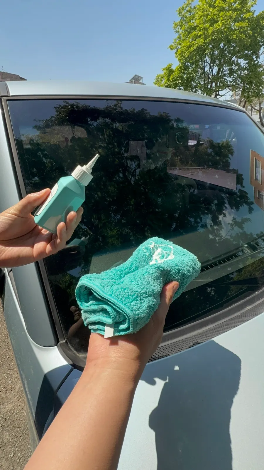 Car treated with Clean View for glass film removal