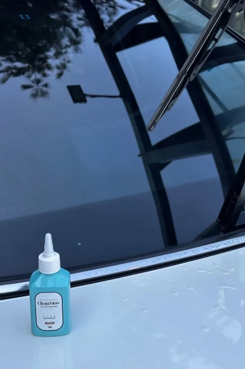 Car glass care using Clean View oil film remover
