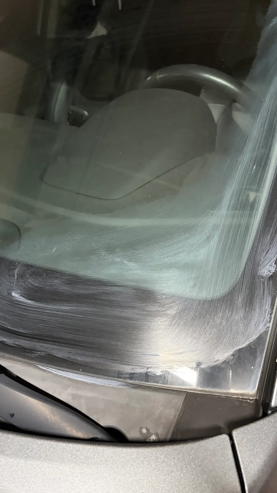 Car glass cleaned with Clean View and the included towel