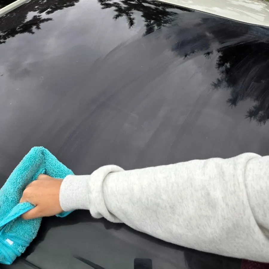 Car windshield introducing the oil-film removal experience