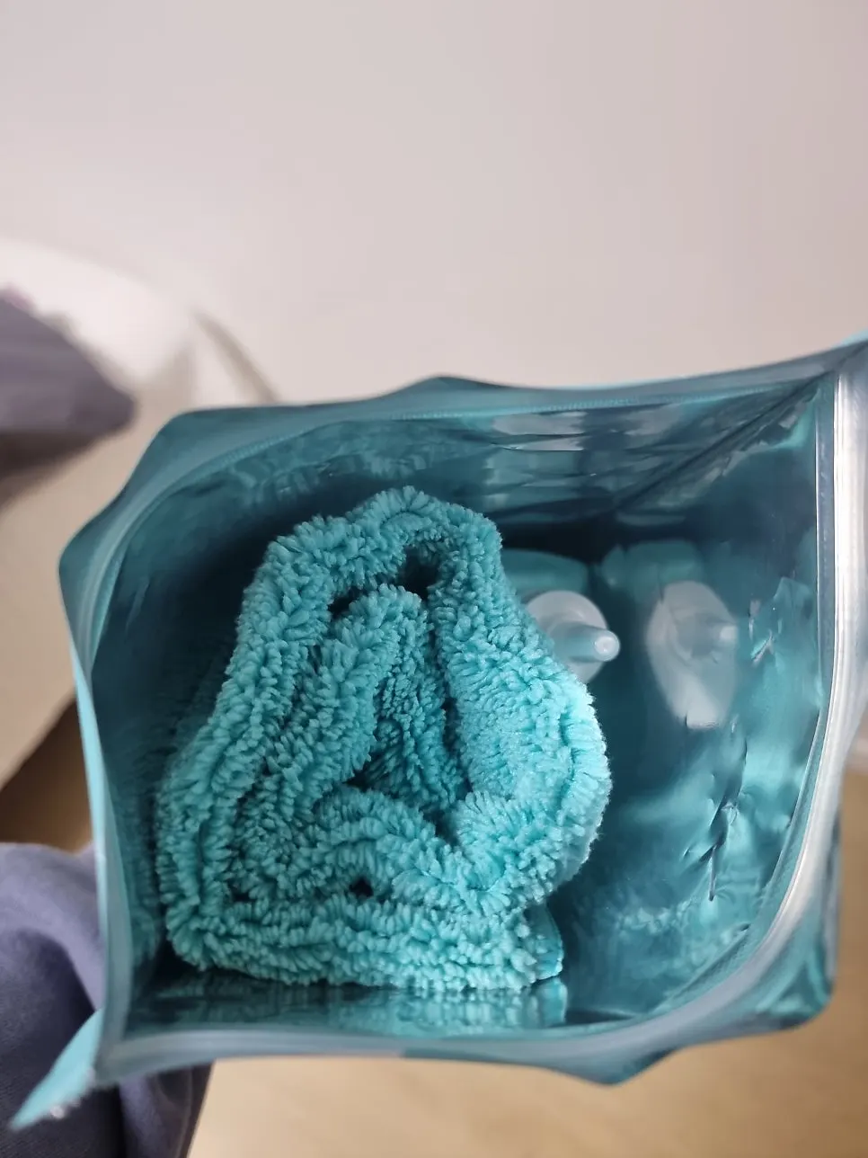 Delivered Clean View oil-film remover and dedicated towel set