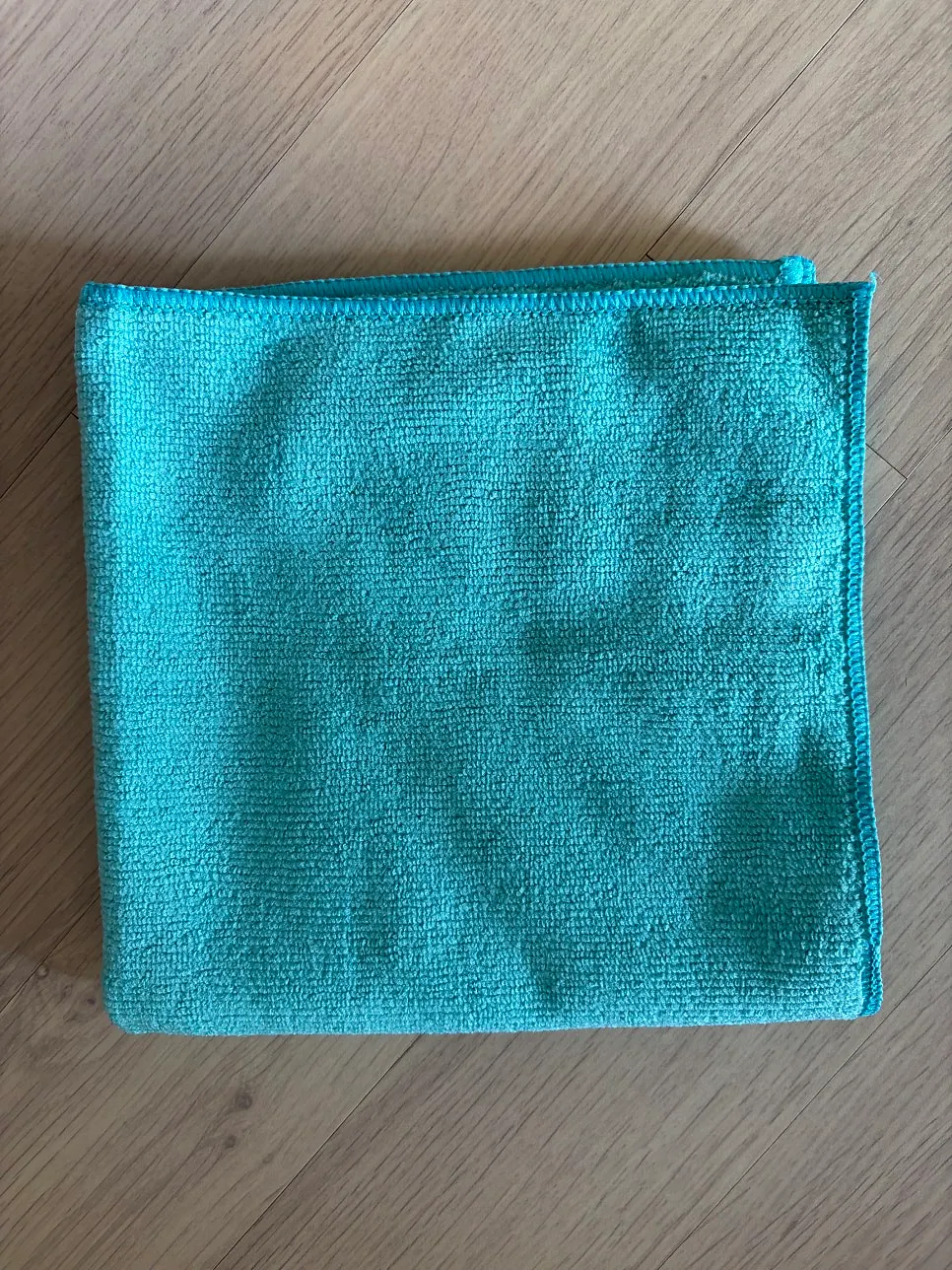 Mint-colored Clean View packaging with a Tiffany-blue feel