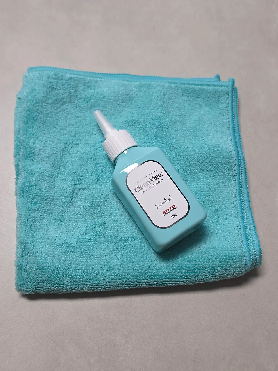 Components of Clean View oil-film remover for car glass care