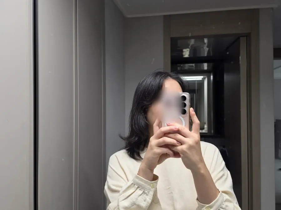 Natural short perm style set with just a hand-dry
