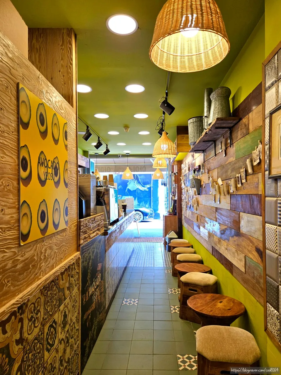 12-seat interior of Avocado Yeosu