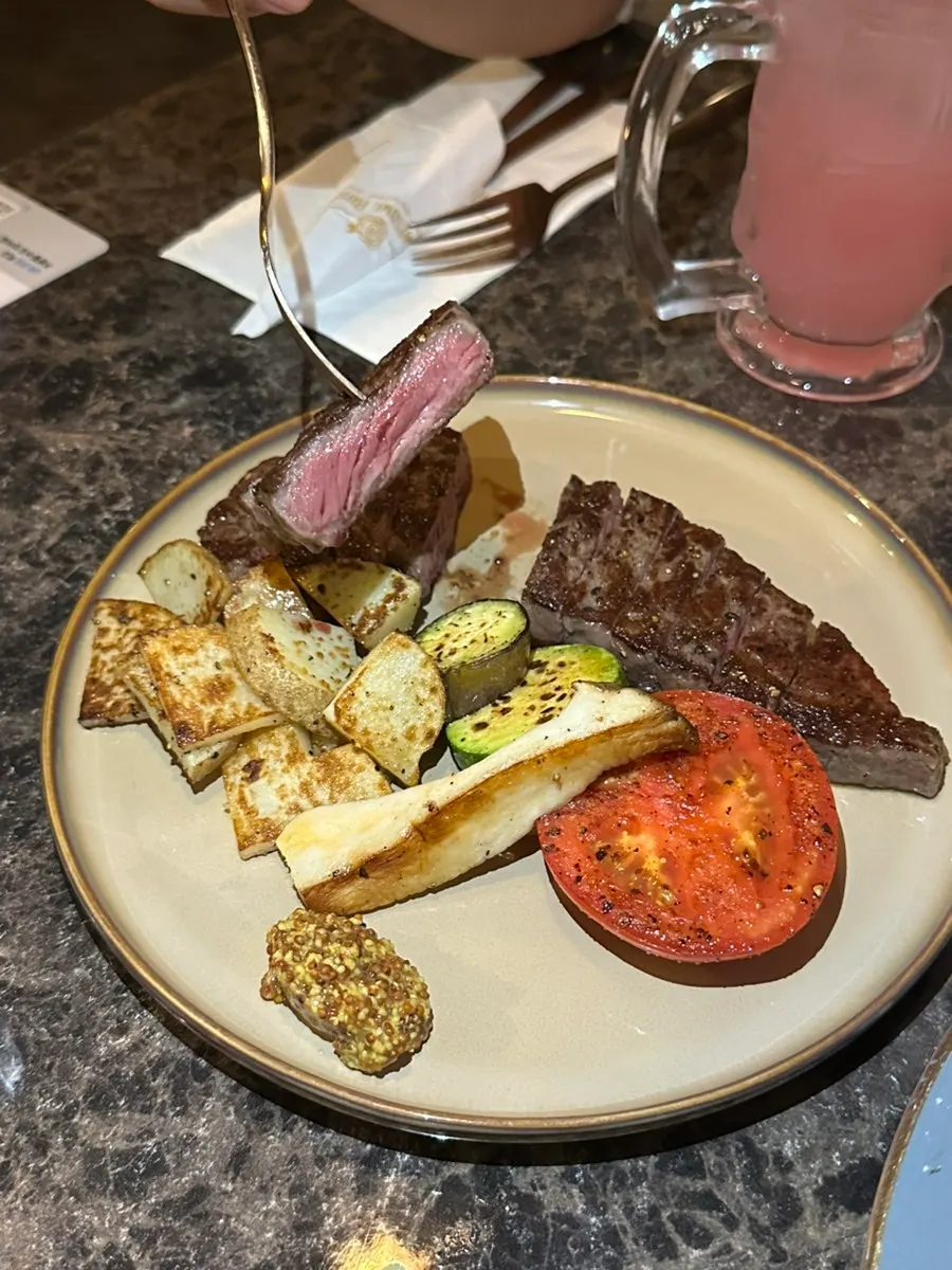 Cross-section of the perfectly cooked Hanwoo rose steak