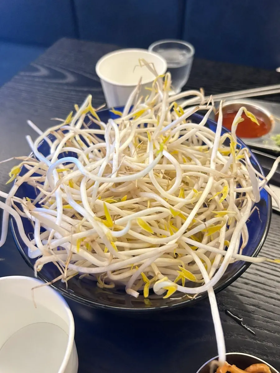 숙주를 추가해 넣은 바다찜 냄비