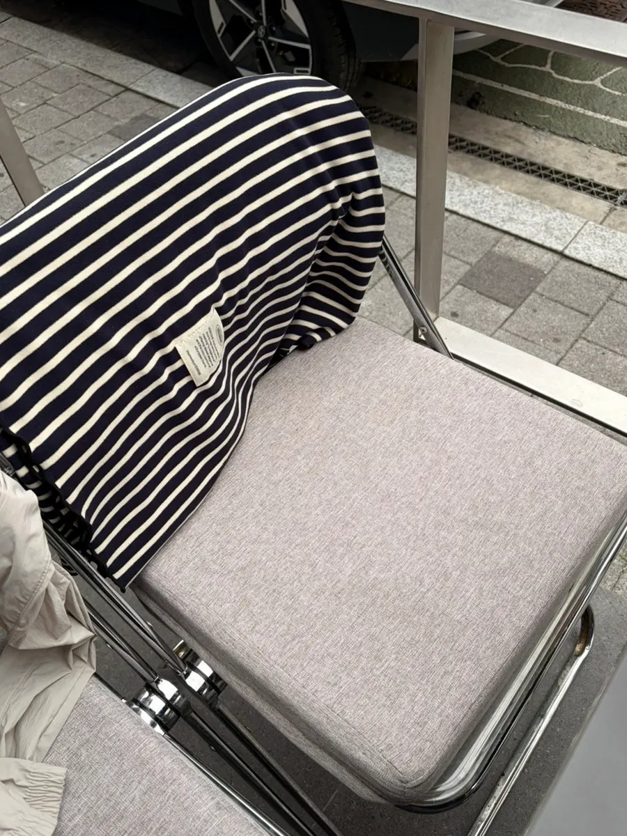 Outdoor seating at Bacha Suji Branch with blankets prepared