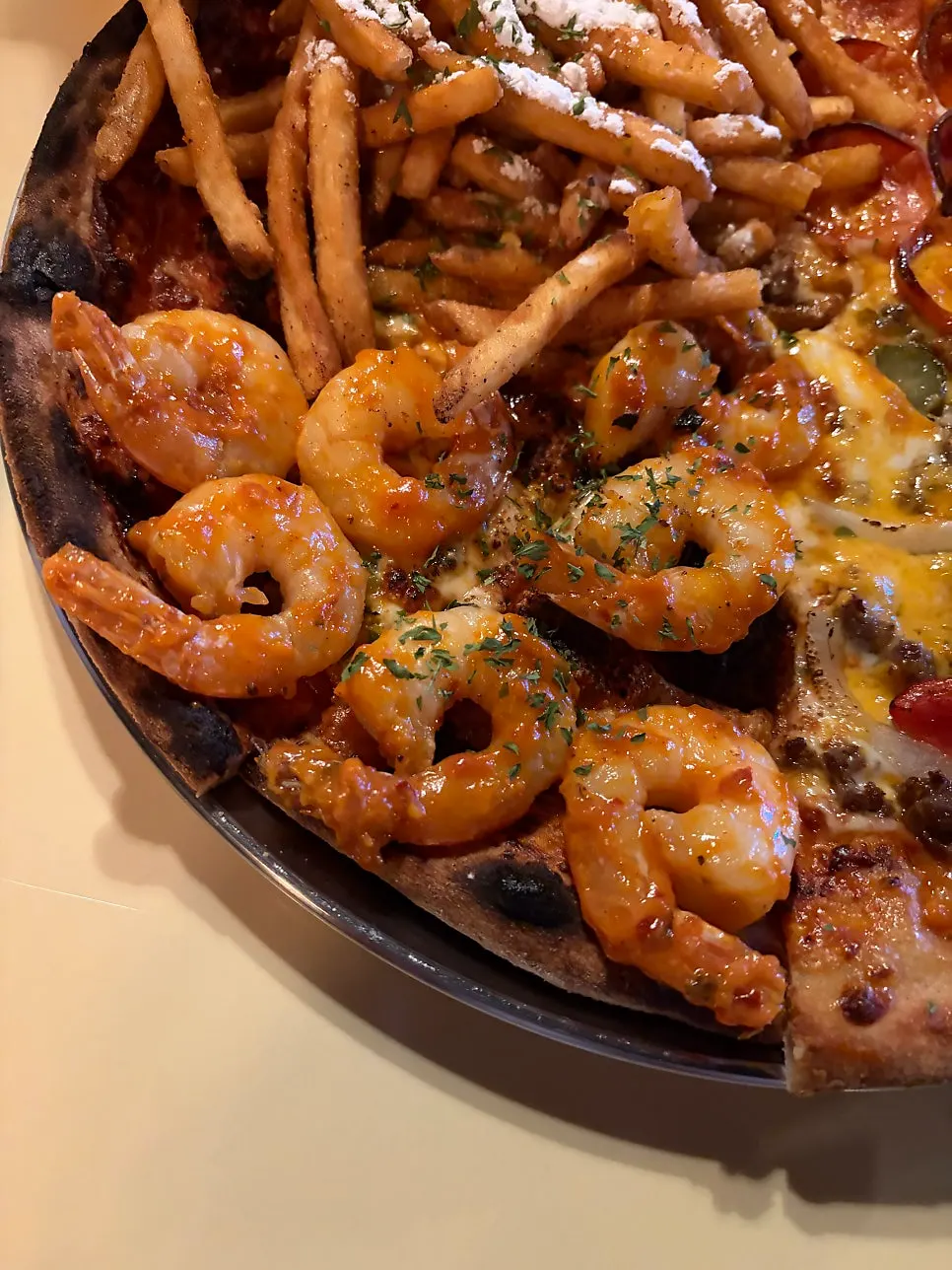 네 가지 맛이 담긴 쿼터 스트리트 R 한 판