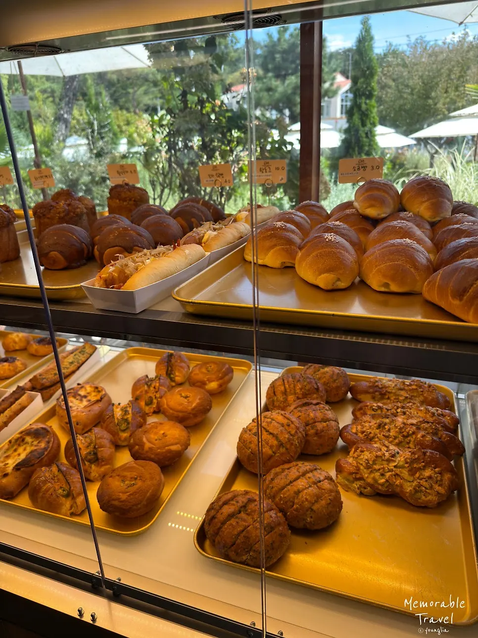 Baked goods and price tags in the showcase