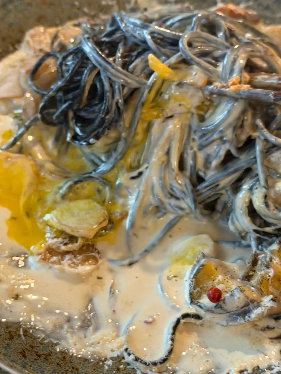 Abalone intestine cream pasta that got better with every bite