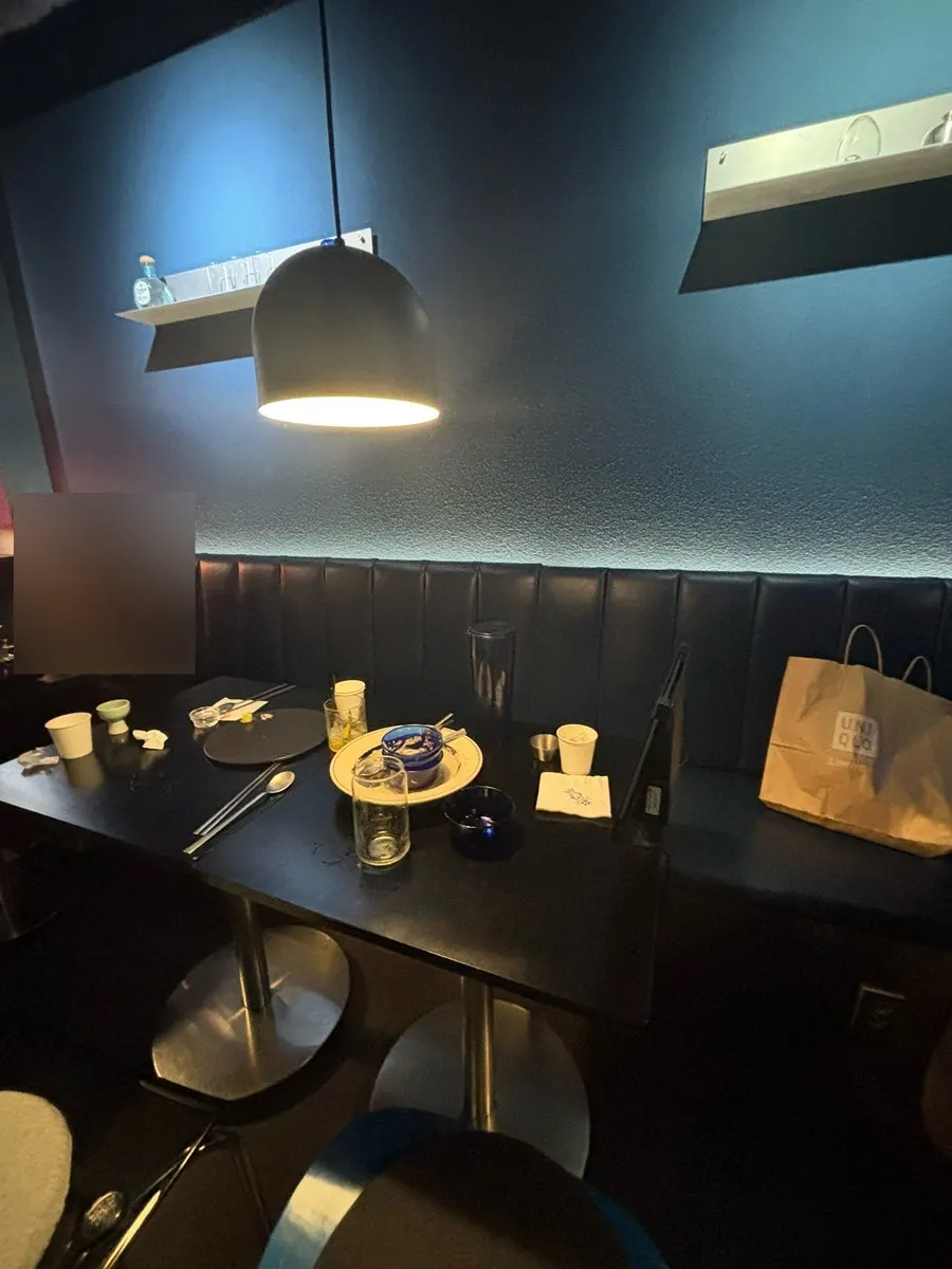 エモーショナルな内装のバチャ水枝店の座席