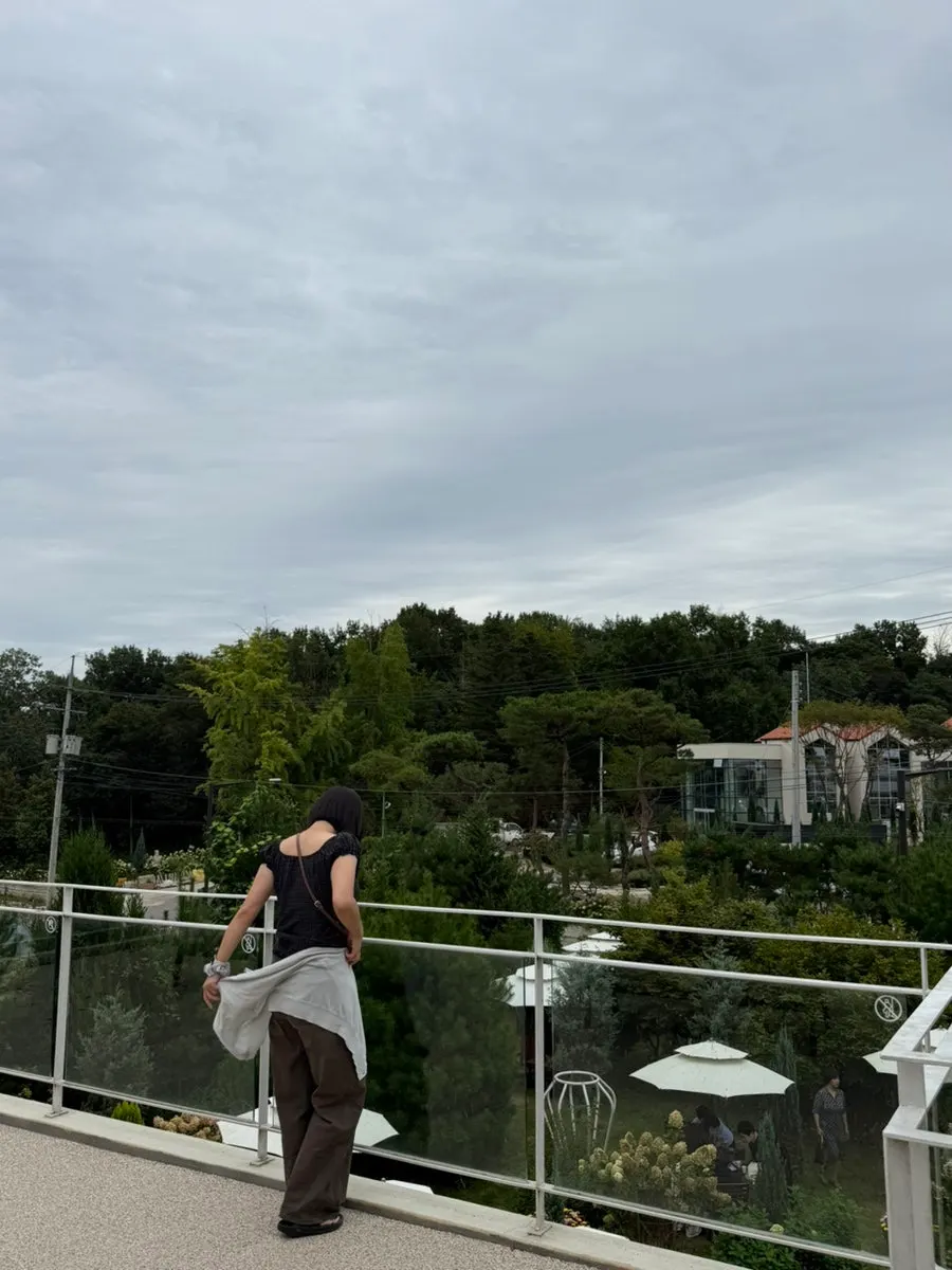 2층 루프탑 야외 좌석