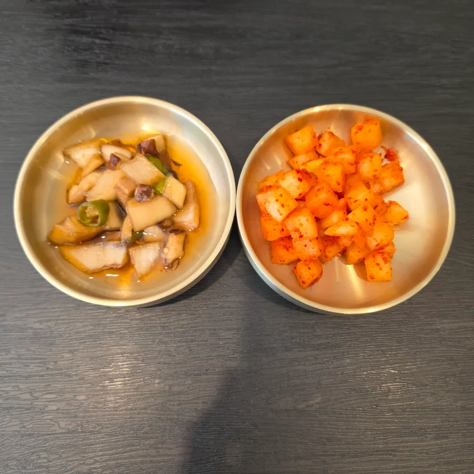 한적해진 백옥 용산 2층 테이블
